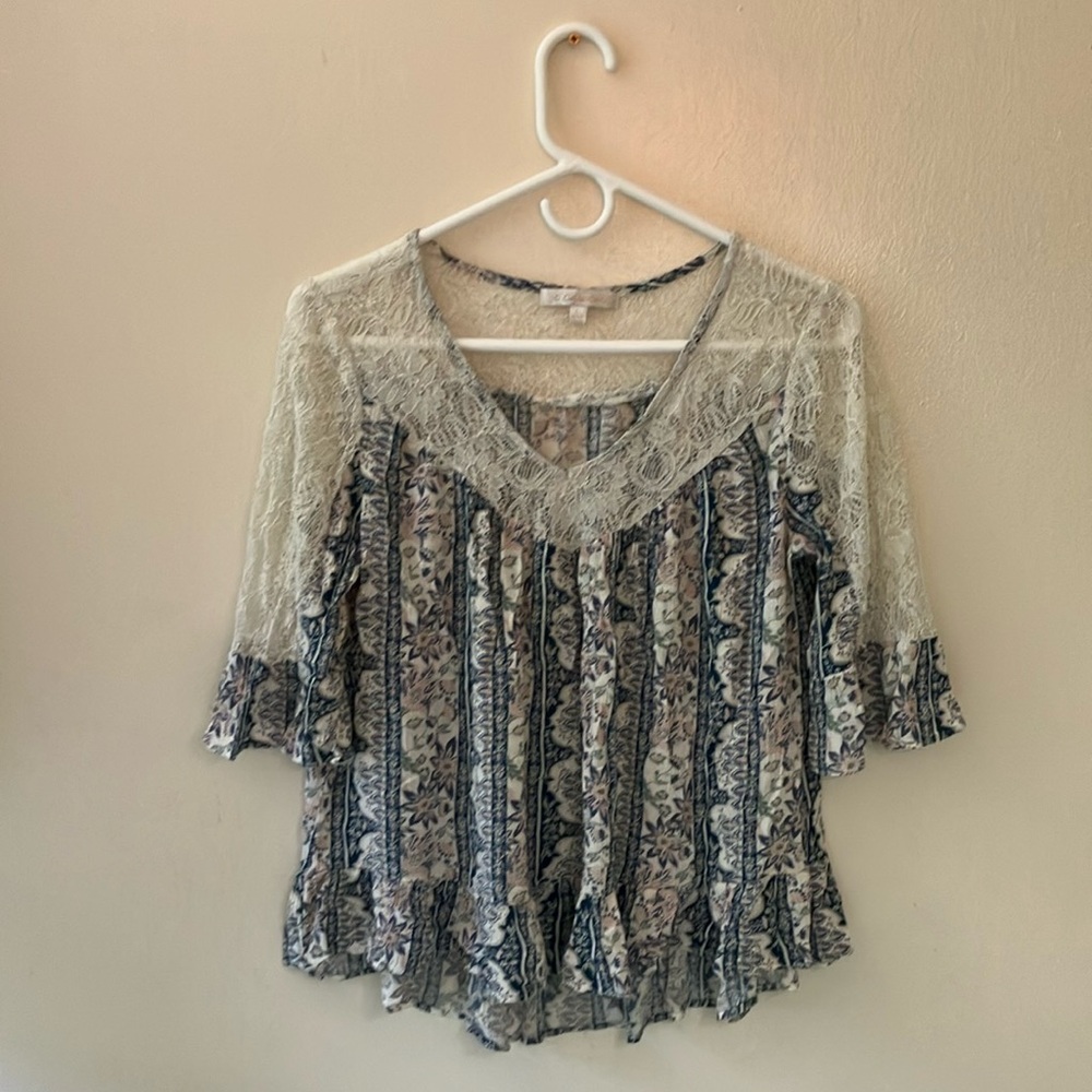 G Collection  boho blouseBlue floral top